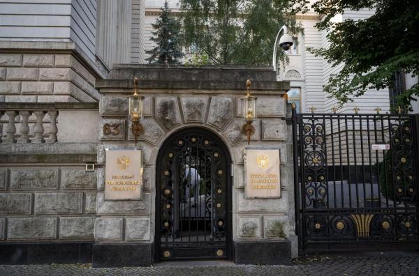 Trupul unui diplomat rus, în vârstă de 35 de ani, a fost găsit în octombrie în faţa Ambasadei Rusiei de la Berlin
