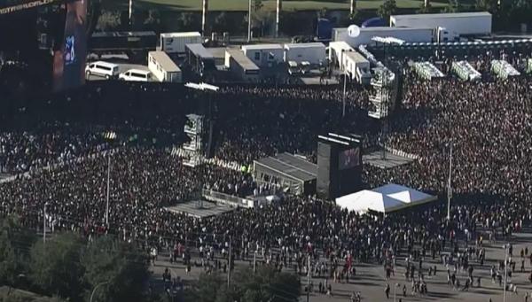 Cel puţin opt morţi şi 23 răniţi grav în timpul unui festival de muzică cu peste 50.000 de oameni, din SUA