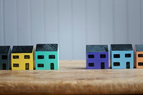 Dispare un cartier de vile din nordul Capitalei, pentru a face loc unui complex cu hotel. Ce se va întâmpla cu actualii locatari