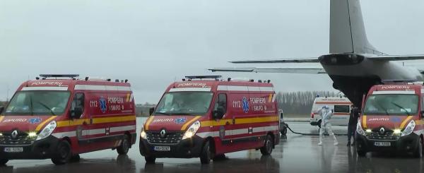Patru pacienţi cu COVID-19, aflaţi în stare gravă, transferaţi în Italia cu o aeronavă a MApN