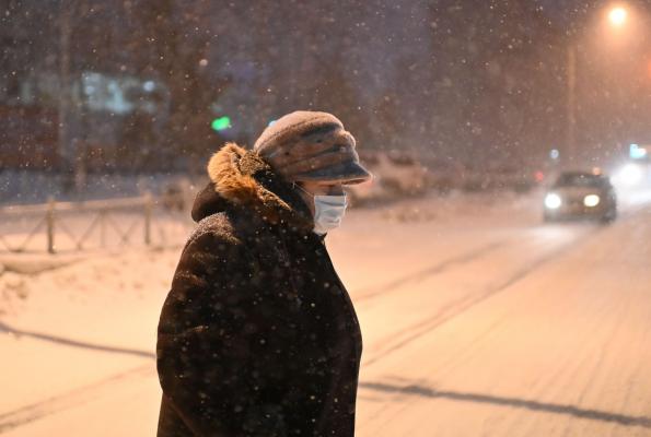 Vremea 20 februarie. Ninsori şi ploi în cea mai mare parte a ţări. Avertizare meteo până sâmbătă seara