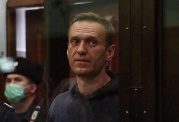 Alexei Navalnîi a fost condamnat în Rusia, la trei ani și jumătate de închisoare, pentru încălcarea condițiilor unei pedepse cu suspendare