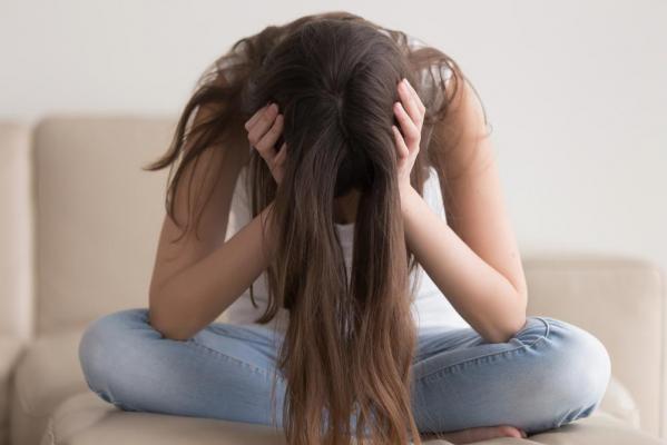 Adolescentă din Buzău, mamă la 14 ani. Copila a născut la secţia UPU