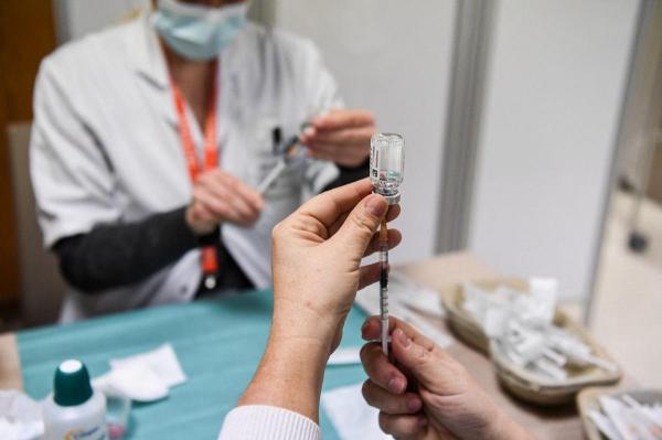 Din 10 februarie începe programarea pentru vaccinarea cu AstraZeneca