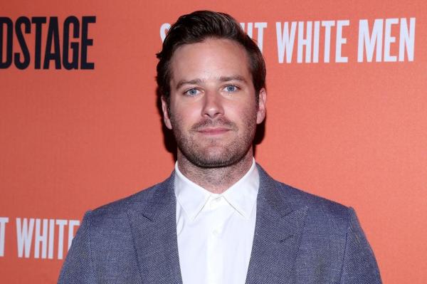 Actorul Armie Hammer, anchetat după ce o femeie l-a acuzat de viol: ”M-a lovit cu capul de un perete. Am crezut că mă va ucide”