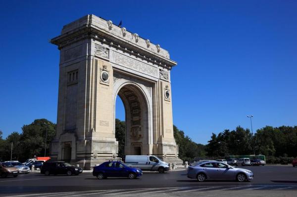 Autorităţile au decis prelungirea restricţiilor în municipiul Bucureşti, pentru încă 14 zile. Măsurile care s-au dispus