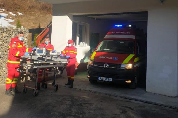 Bărbat în stop cardio-respirator, salvat de la moarte de un sergent SMURD aflat în timpul liber, în Maramureș