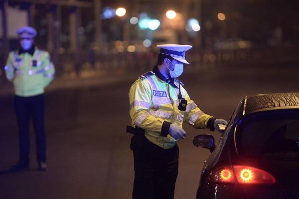 Poliţişti în trafic