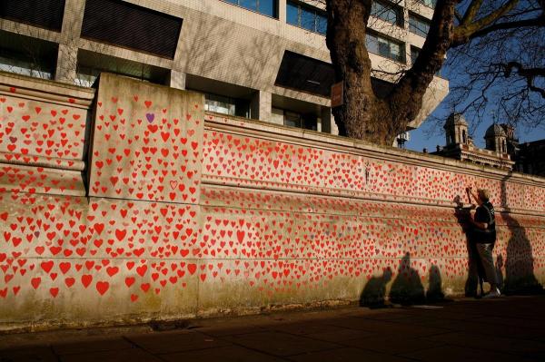 Se așteaptă ca pictura să se întindă pe mai mult de un kilometru