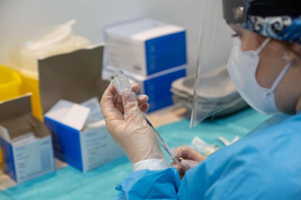 Vine o nouă tranşă de vaccin AstraZeneca: 208.000 doze