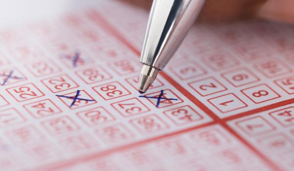 LOTO joi 1 aprilie 2021. Avem numerele câștigătoare