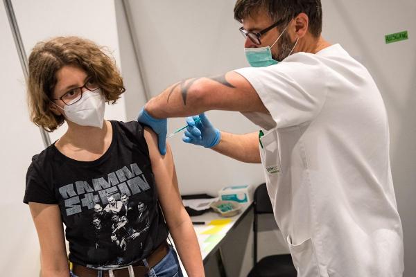 Protecția oferită de vaccinul Pfizer poate fi anulată, avertizează cercetătorii israelieni