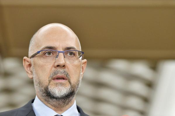 Kelemen Hunor: Vlad Voiculescu să comunice cu mai multă empatie, deciziile să fie de o rapiditate ieşită din comun