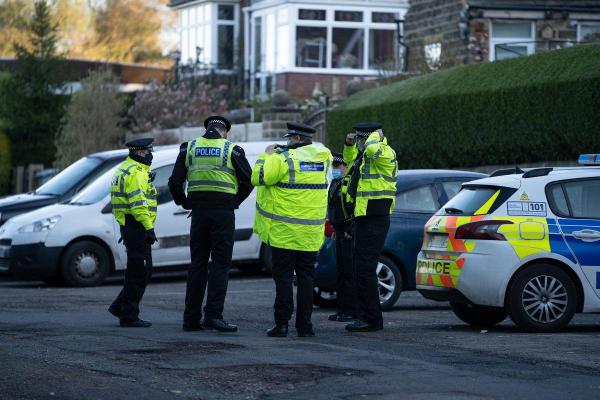 Mâna unui adolescent a fost ''complet tăiată'' într-un atac cu maceta