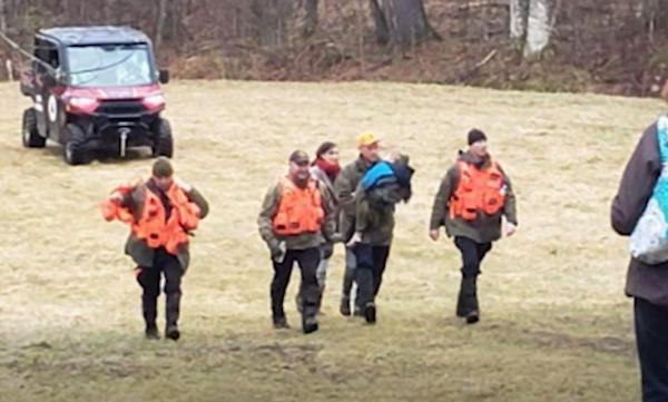 Copil de trei ani dispărut într-o pădure din Canada, găsit în viaţă după trei zile. Micuţul dormea lângă un iaz cu castori