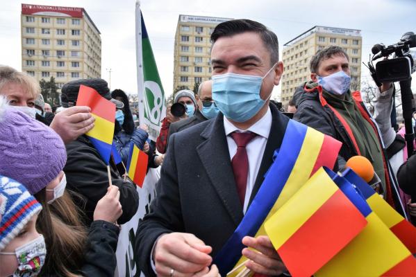 Iașiul riscă să fie blocat. Mihai Chirica anunță că intră în grevă japoneză. Reacția USR PLUS după respingerea bugetului
