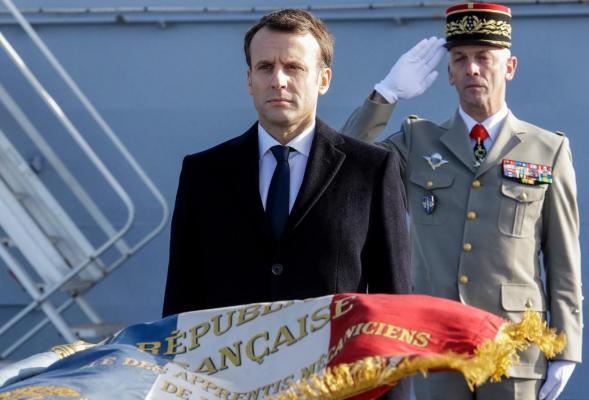 Peste 1000 de militari au semnat o scrisoare radicală în care vorbesc de război civil în Franța și atacă imigranții. Au stârnit furia guvernului