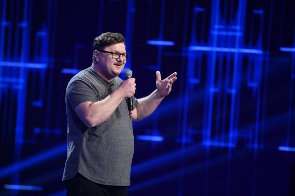 iUmor a ajuns la sezonul 10