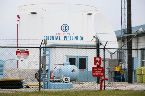 SUA acționează în “regim de urgență” pentru a restabili funcționarea celei mai mari conducte de combustibil din țară. Cine sunt hackerii Darkside, suspecți de atac