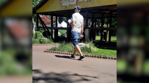 Imagine cu presupusul agresor al unei minore în parcul Alexandru Ioan Cuza din Tecuci