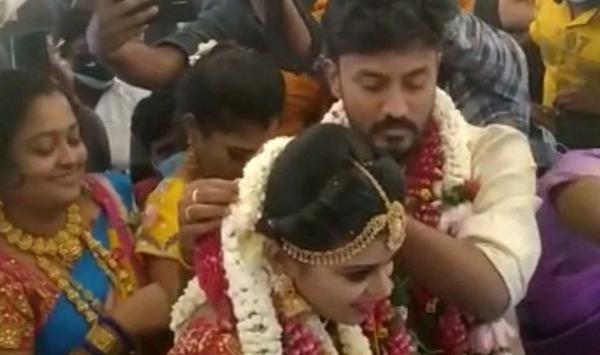 Nuntă, printre nori