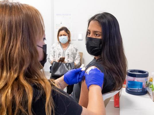 SUA schimbă strategia de vaccinare. NYT: Care este cel mai bun mod de a convinge milioanele de nevaccinați să se imunizeze