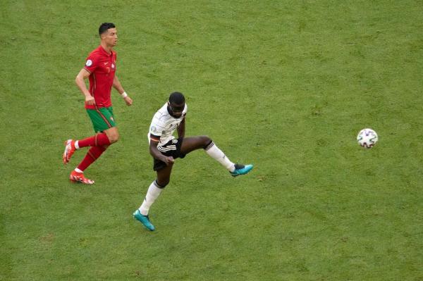 Cristiano Ronaldo i-a enervat pe nemţi. O legendă a Germaniei l-a luat la rost după o execuţie spectaculoasă: "Un imbecil"