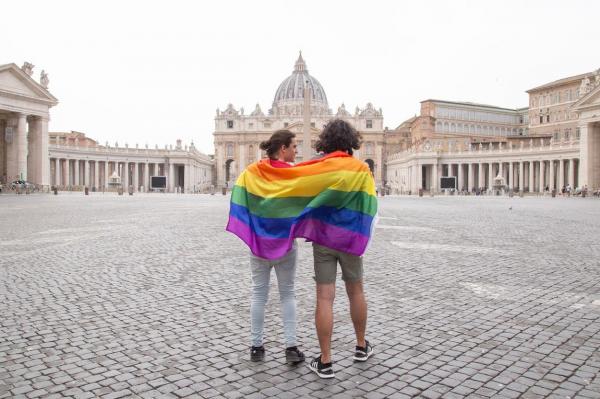 Scandal în Italia. Vaticanul a făcut o intervenție fără precedent în politica țării și se opune unei legi împotriva homofobiei