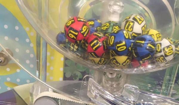 A fost câştigat marele premiu la Loto 6 din 49. Un jucător din Suceava e mai bogat cu aproape 600.000 de euro