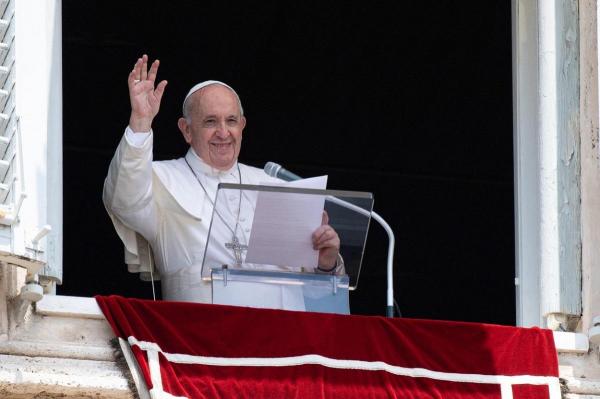 Analizele lui Papa Francisc după operaţia la colon sunt satisfăcătoare
