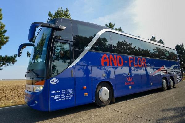 4 motive pentru a alege o călătorie cu autocarul în străinătate