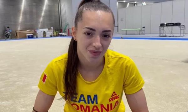 Larisa Iordache, mesaj pentru fani din Satul Olimpic: "Sper din suflet să fim fericiți după finala la bârnă"