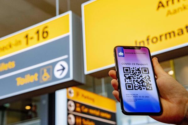 Certificatele digitale cu cod QR, singurele documente recunoscute la trecerea frontierelor din ţările UE începând de vineri