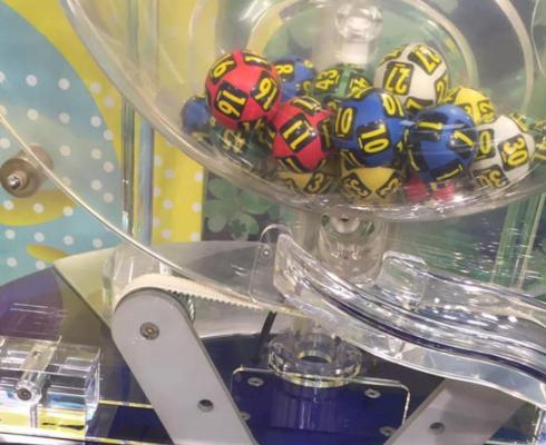 LOTO 6/49 - joi 19 august 2021. Avem numerele câștigătoare la tragerile loto