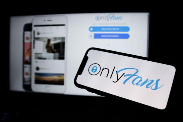 OnlyFans continuă să permită postările cu conţinut sexual explicit