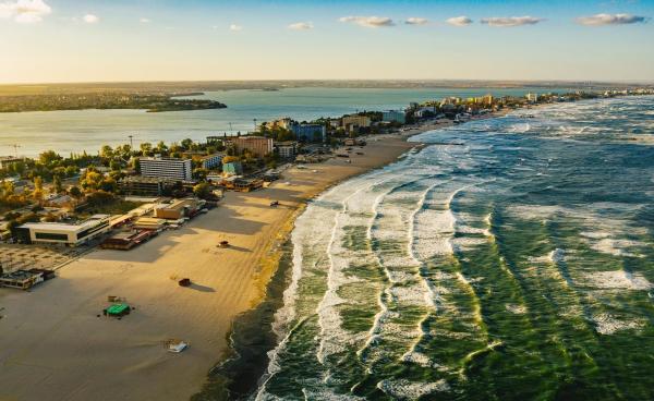 Un director ANPC reclamă condiţiile de pe Litoral: Aceleaşi servicii care lasă de dorit, personal nepregătit şi irascibil, cu atitudine sfidătoare