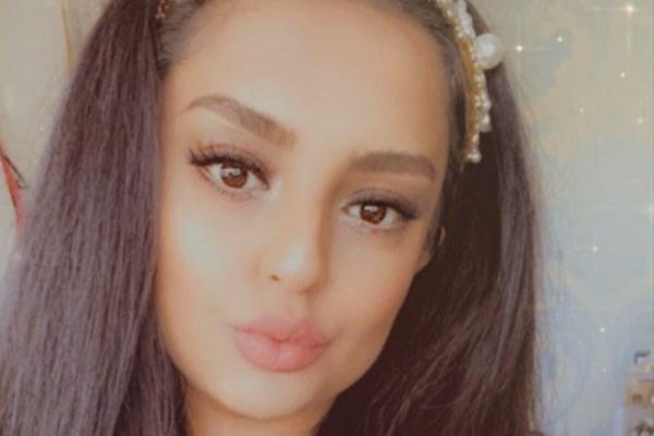 Sabina, o profesoară de şcoală generală, în vârstă de 28 de ani, ucisă şi abandonată într-un parc din Londra. Nimeni nu ştie ce s-a întâmplat de fapt