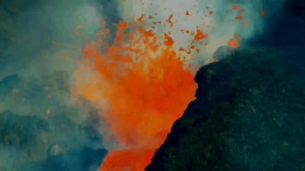 Insula La Palma, o săptămână în infern. O parte din craterul vulcanului s-a prăbuşit sub propria sa greutate