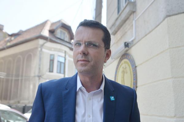 Ionuț Moșteanu: Sper ca Iohannis să-i ceară lui Cîțu să facă un pas în spate