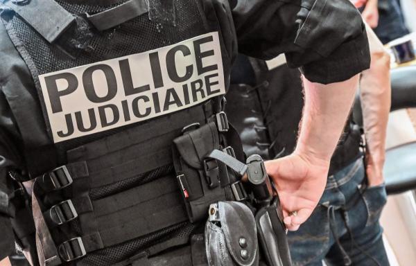 Scandal uriaş în Franţa după ce un prosper om de afaceri ar fi răpit şi torturat o familie de români: au fost arşi cu pistolul termic, băgaţi în frigidere şi aruncaţi pe un câmp
