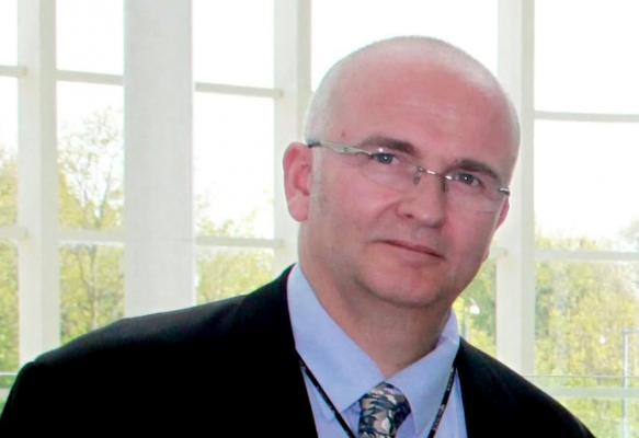 Chirurgul englez care îşi lăsa "autograful" pe organele pacienţilor şi-a aflat pedeapsa. A fost demascat în timpul unui transplant