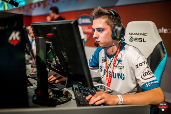 Alex, un tânăr român campion la e-sport CS:GO, moarte misterioasă în Rusia. Plecase să-şi vadă iubita