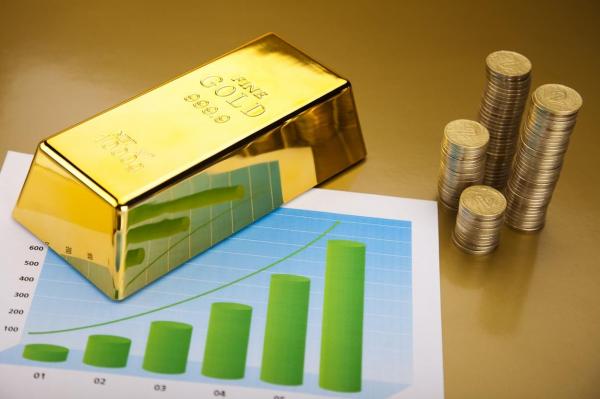 Legătura dintre Omicron şi preţul aurului. Temerile legate de pandemie influenţează investitorii