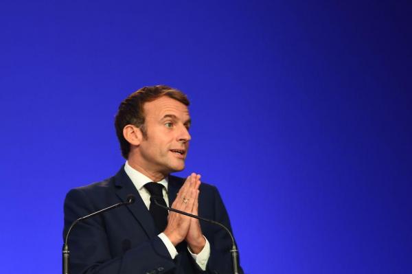 Război între vaccinați și nevaccinați în Franța. De ce a folosit Emmanuel Macron un cuvânt ”vulgar” la adresa nevaccinaților