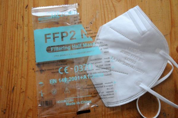 Vânzările pentru măştile FFP2 și chirurgicale s-au dublat, după ce au devenit obligatorii și în aer liber