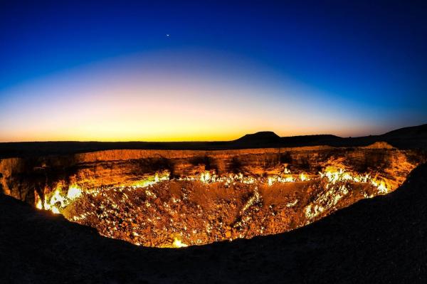 Turkmenistanul vrea să închidă "Poarta iadului", care arde de zeci de ani