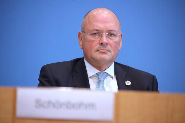 Şeful Agenţiei germane de securitate cibernetică ar putea fi demis. Arne Schönbohm, acuzat de legături cu Rusia