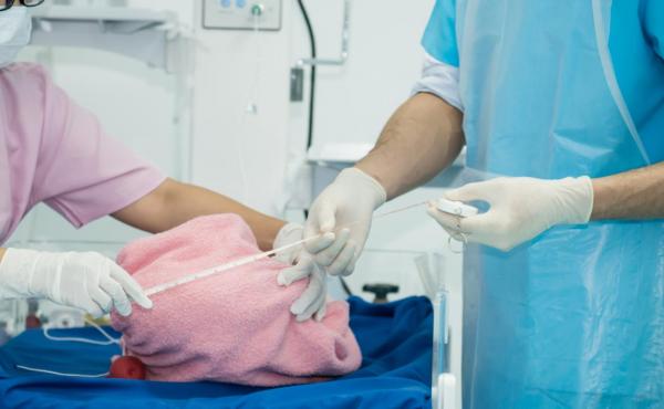 Asistentă, acuzată de moartea a şapte bebeluşi