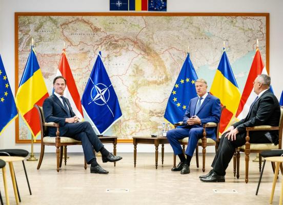 Mark Rutte, premierul Olandei, și Klaus Iohannis, președintele României