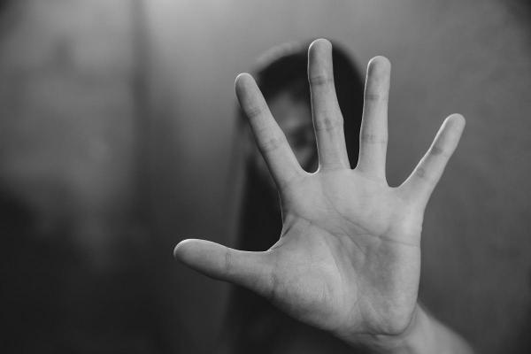 Copii de 12 ani, internaţi pentru supradoze de droguri. Cannabis-ul, pe primul loc. Medic: "E doar vârful icebergului. A crescut şi incidenţa tentativelor de suicid"